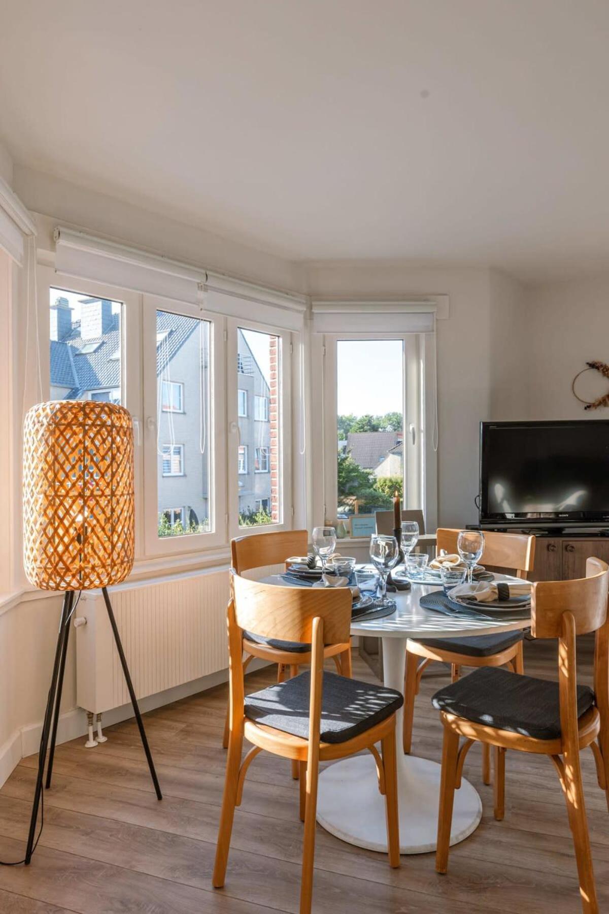 Huswell - Sunny Bright Apartment In The Center Of De Haan Exterior photo